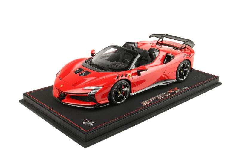 FERRARI SF90  XX SPIDER 1/18