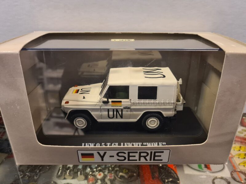 LKW 0.5T LEICHT "WOLF" "UN-SOMALIA" 1/35