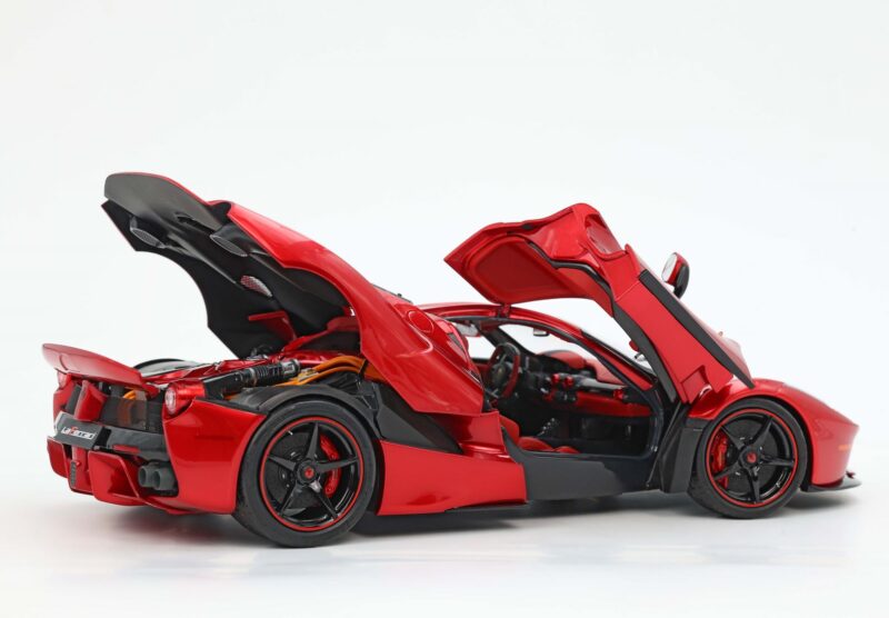 FERRARI "LA FERRARI" N.44 1/18