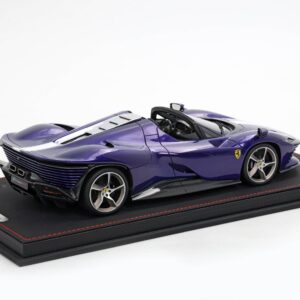 FERRARI SP3 DAYTONA TETTO APERTO 1/18