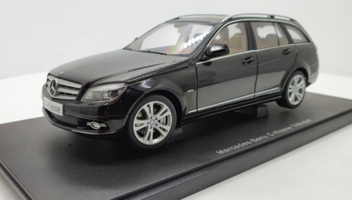 MERCEDES BENZ C-KLASSE AVANTGARDE 1/18 - USATA