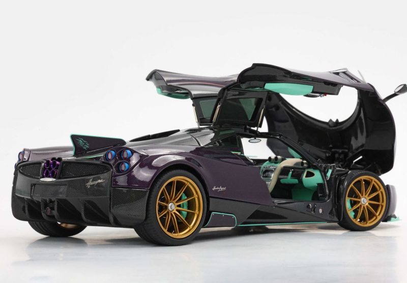 PAGANI HUAYRA DINASTIA YAZI 1/18