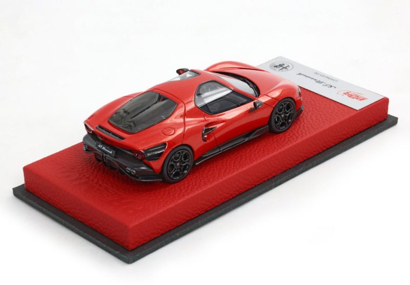 ALFA ROMEO 33 STRADALE 1/43