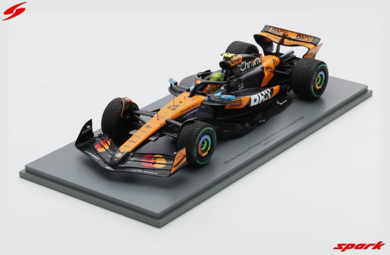 MCLAREN MCL39 L.NORRIS 1/18
