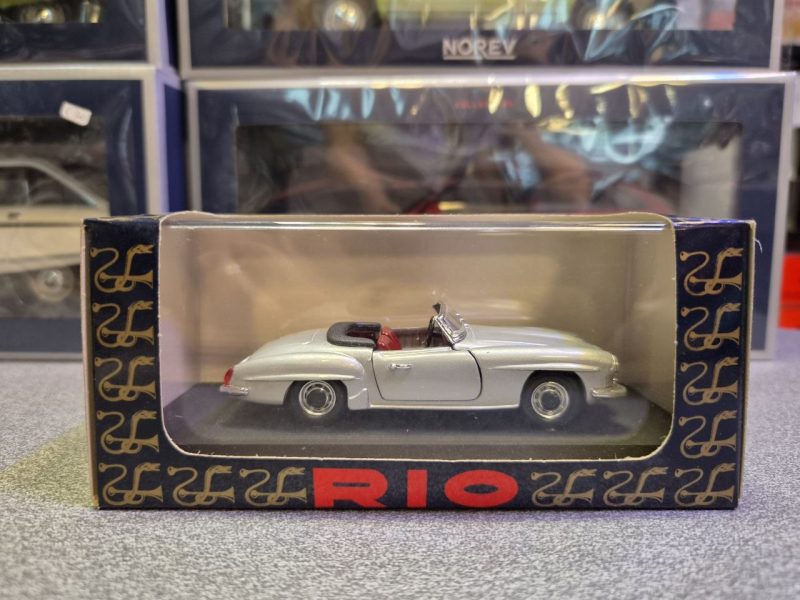 MERCEDES BENZ 190 SL 1/43