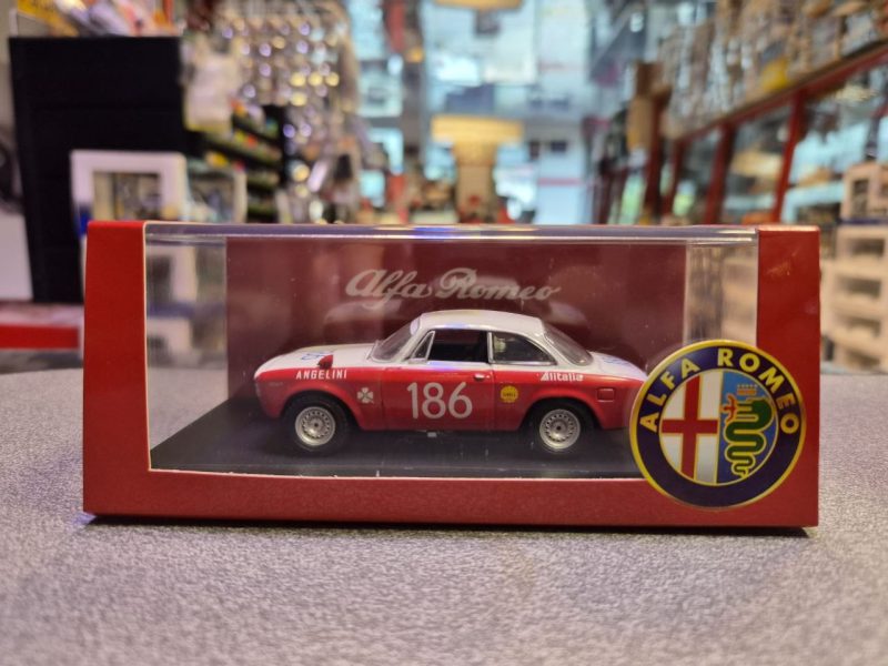 ALFA ROMEO 1600 GTA 1/43 - USATA