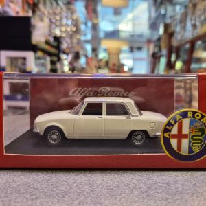 ALFA ROMEO 2000 BERLINA 1/43 - USATA