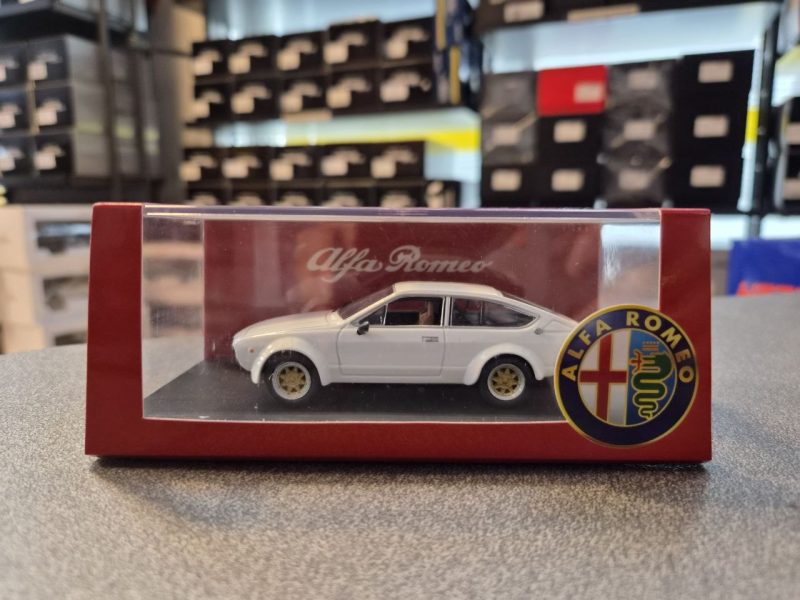 ALFA ROMEO ALFETTA GTV 2000 RACE VERSION 1/43