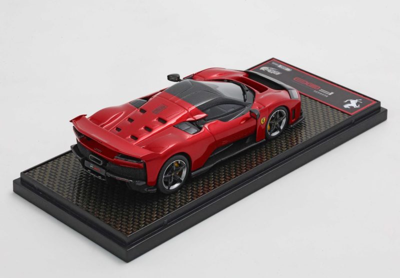 FERRARI F80 OPTIONAL CARBONIO 1/43