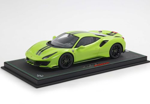 P18145O FERRARI 488 PISTA 1/18