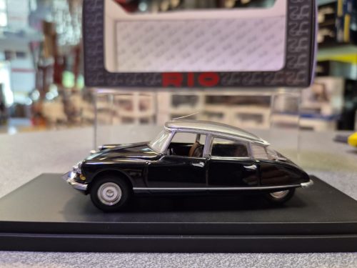 5800725939300798779 CITROEN DS 19 PALLAS 1/43