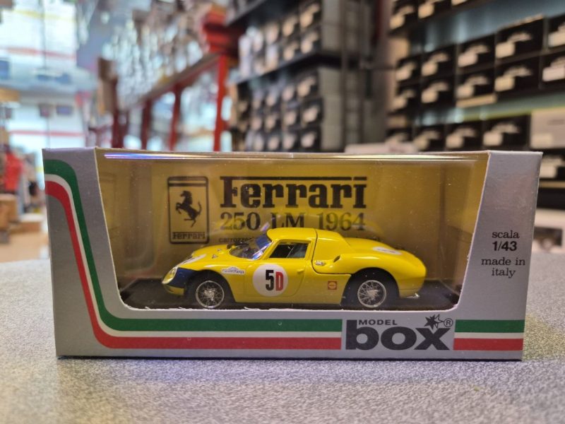 FERRARI 250 LM 1/43