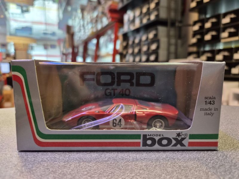 FORD GT 40 1/43