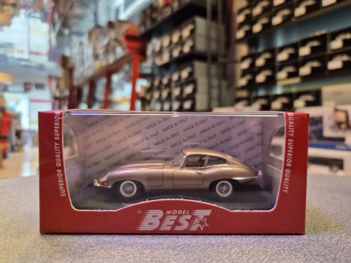 5841683640788652027 JAGUAR "E" COUPE' 1/43