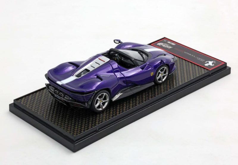 FERRARI DAYTONA SP3 SERIE ICONA 1/43
