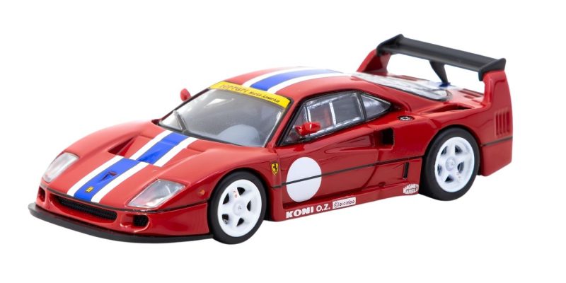 FERRARI F40 LM 1/64