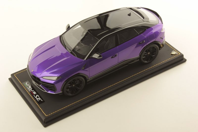 LAMBORGHINI URUS SE 1/18